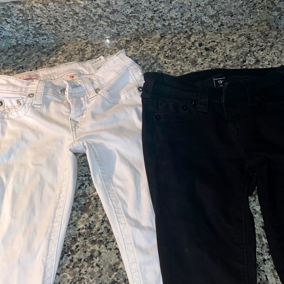 Black Halle true religion and white Stella true religion jeans - Picture 1 of 5